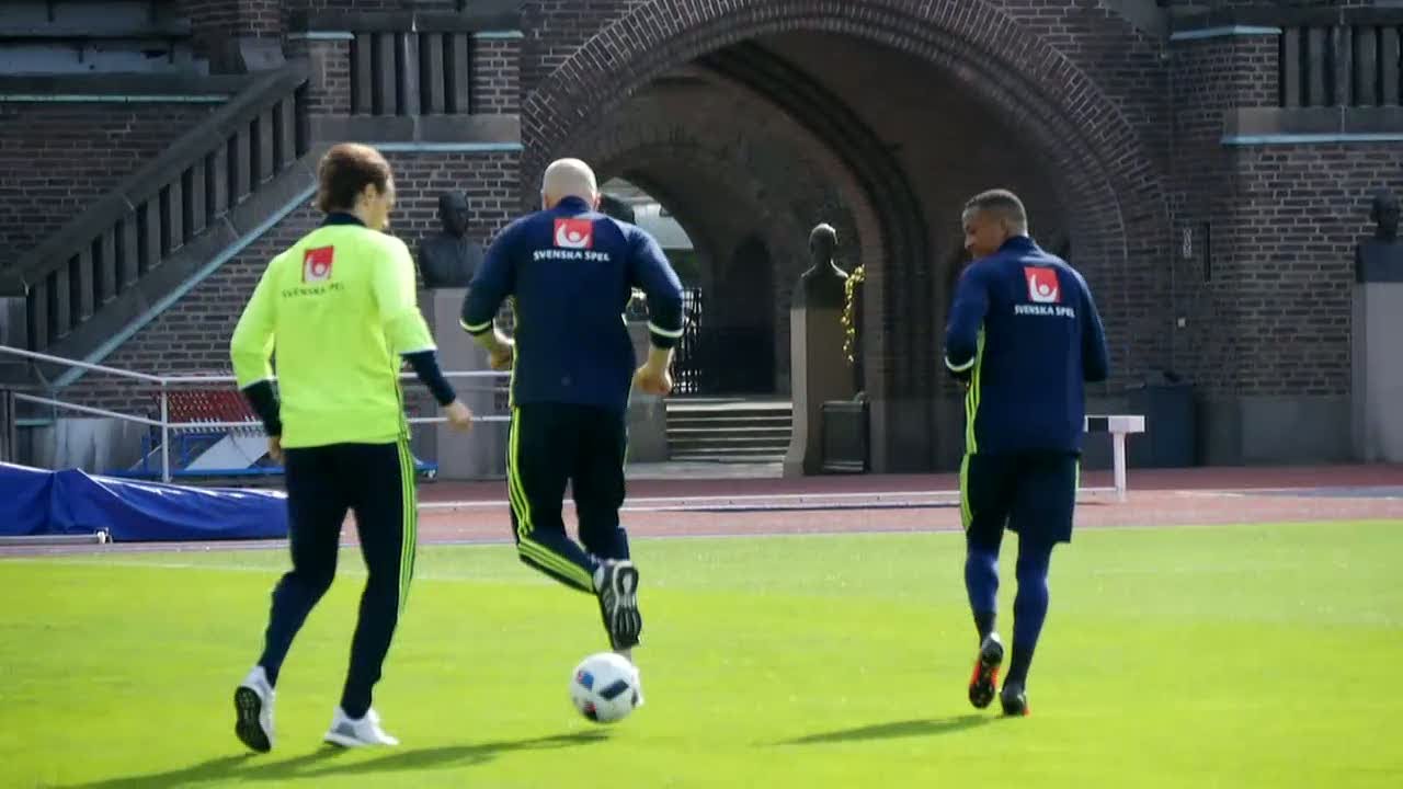 Albin Ekdal Tränar med Landslaget – Se Joggingsbilderna 🏃‍♂️