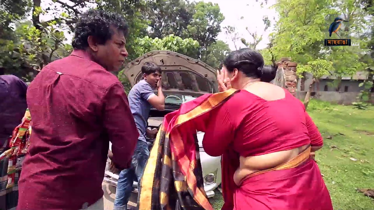 মোশাররফ করিমের হঠাৎ থাপ্পর রুনা খানকে 😮