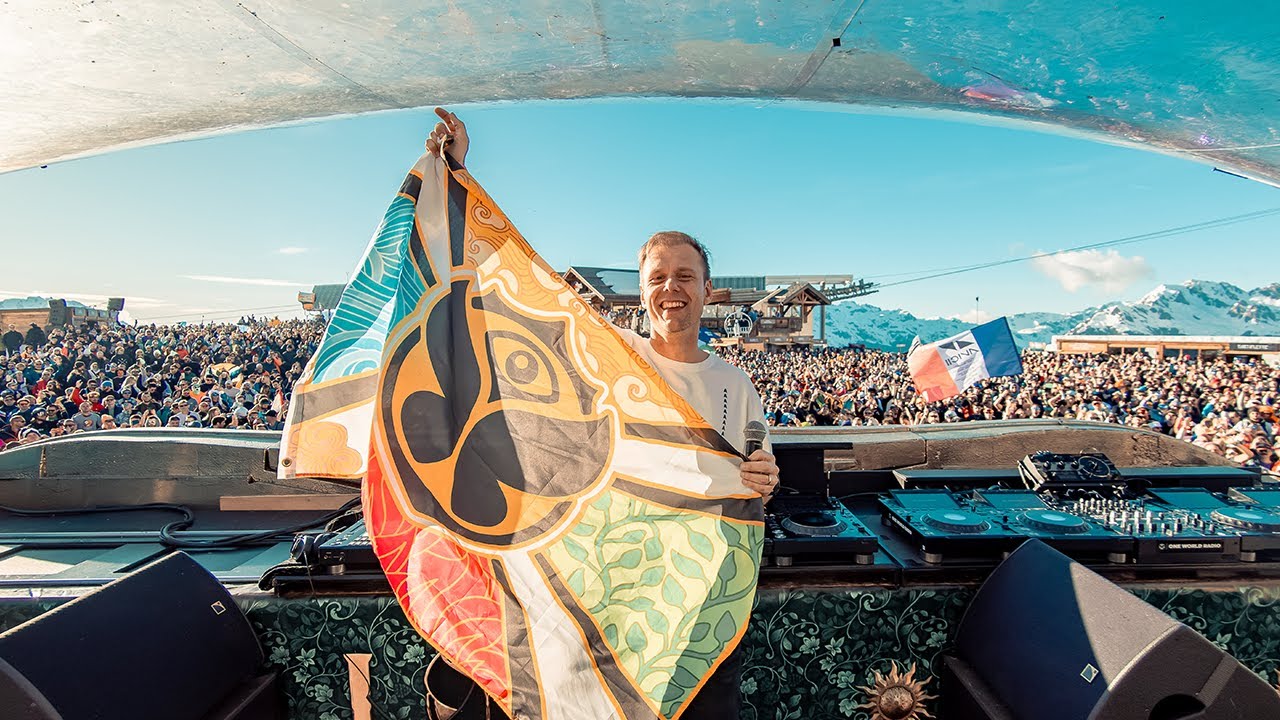 Armin van Buuren - Crystal Garden @ Tomorrowland Winter 2024 🎶