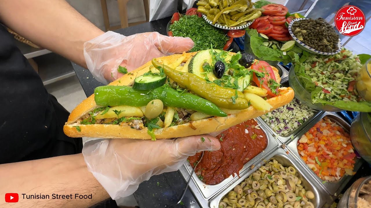 اكتشف ساندويتش الباندا الكبير في ساقية الزيت 🍔 - طعم فريد لا يُنسى!