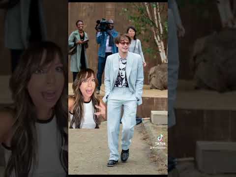 Charlie Heaton Style #charlieheaton #jonathanbyers #strangerthings #anggaitan #celebstyle