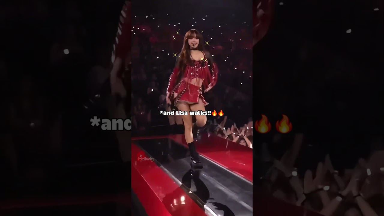Lisa's Catwalk Skills Shine Bright✨