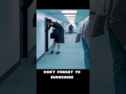 यहां सब लोग छोटे है 😱 l hollywood movie explained in Hindi/Urdu #shorts