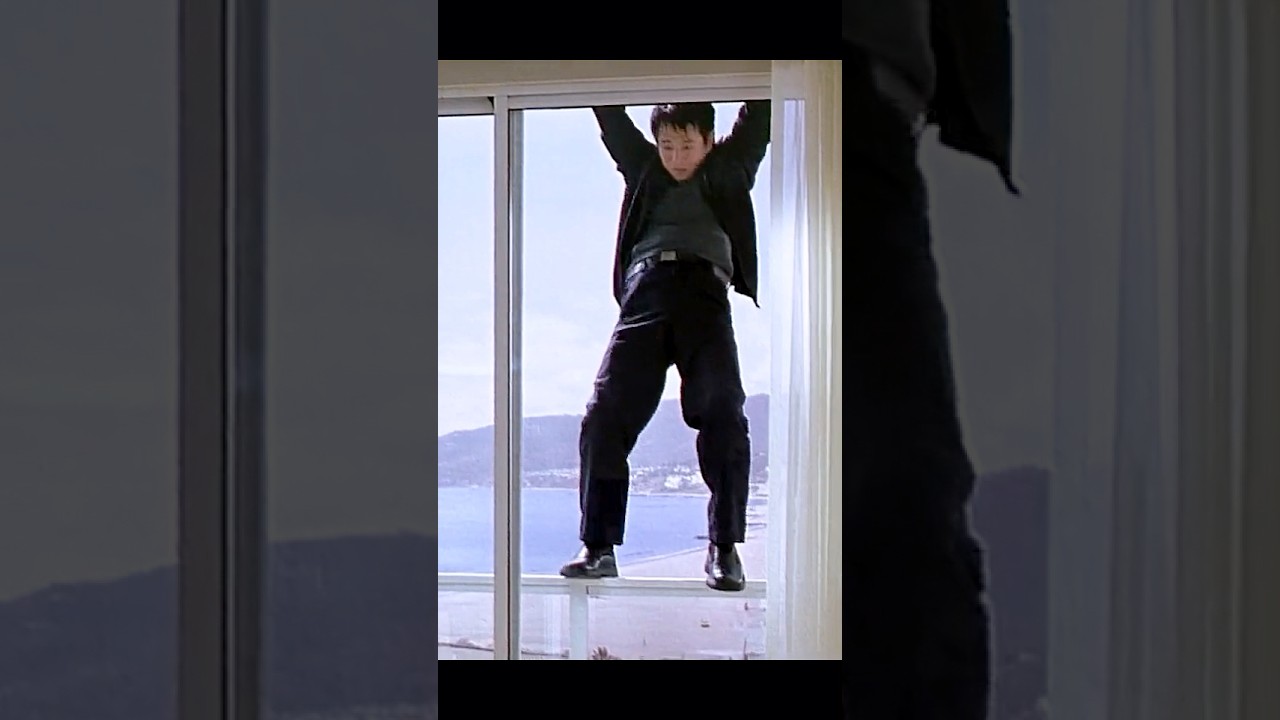 Epic Rooftop Chase & Fight Scene with Jet Li in Cradle 2 the Grave 🥋