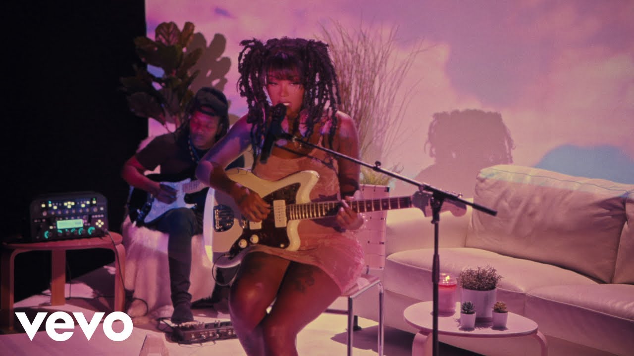 Summer Walker & Usher Perform 'Come Thru' Live ๐ถ