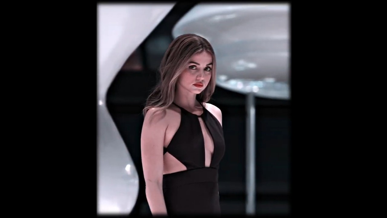 Ana De Armas & Chris Evans in Ghosted 🎬