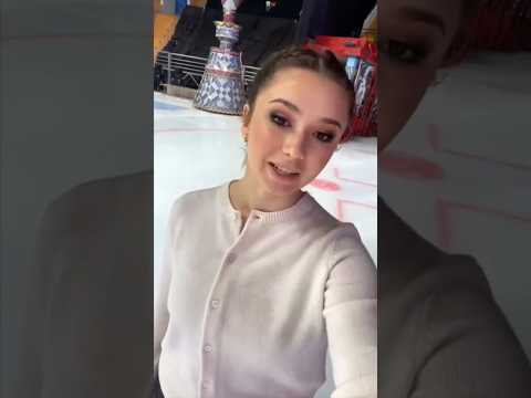 БЕРЕМЕННОСТЬ КАМИЛЫ ВАЛИЕВОЙ СРАЗИЛА ФАНАТОВ НАПОВАЛ!