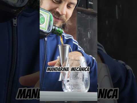 MANDARINA MECÁNICA un trago con JÄGERMEISTER. #jägermeister #mandarina #cocteleria #trago #cocktail