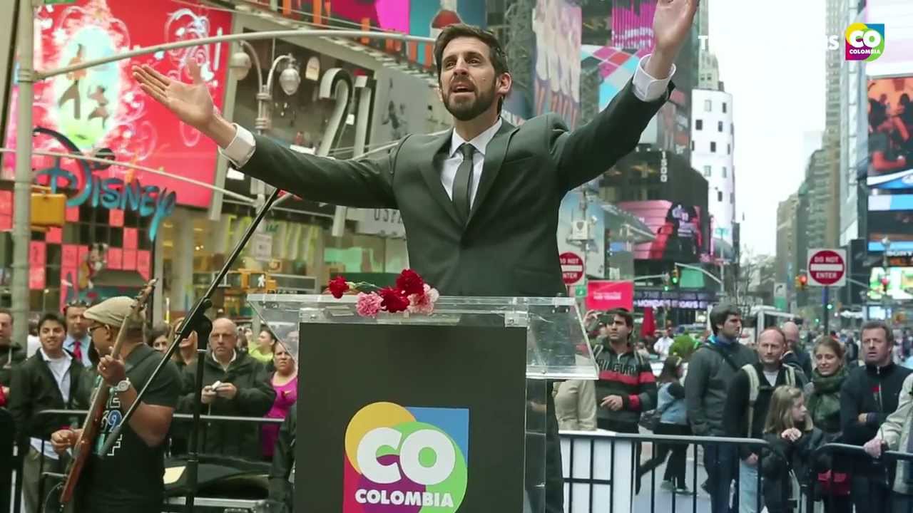 Colombia en Times Square con Fonseca 🇨🇴