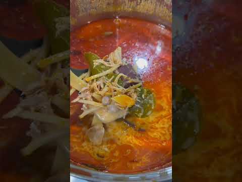 I got to Cook Lao Food to KHMER Celebrities | Bok Lahong Thum Mak Hoong Papaya Salad #short #shorts