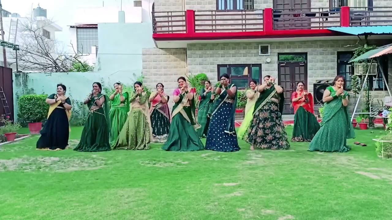 Barsaat me jab aayega sawan ka mahina sajan ko bana lungi anguthi ka nageena