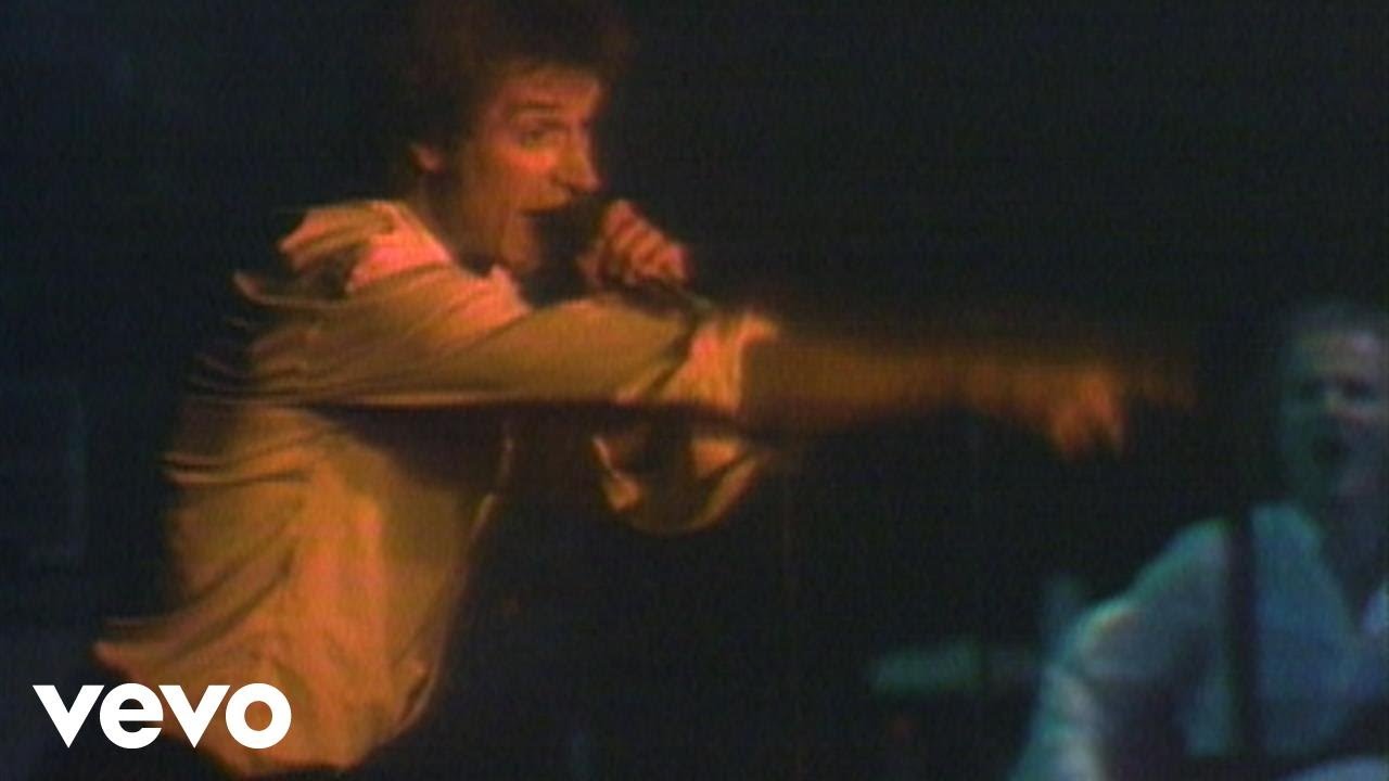 The Kinks Celebrate 60 Years with 'Low Budget' 🎸