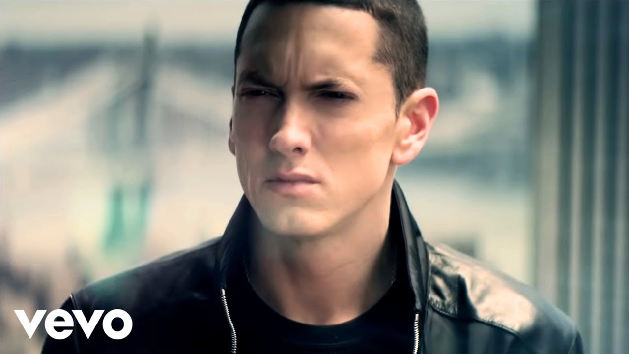 Eminem - Not Afraid 🎤 (2010 Music Video)
