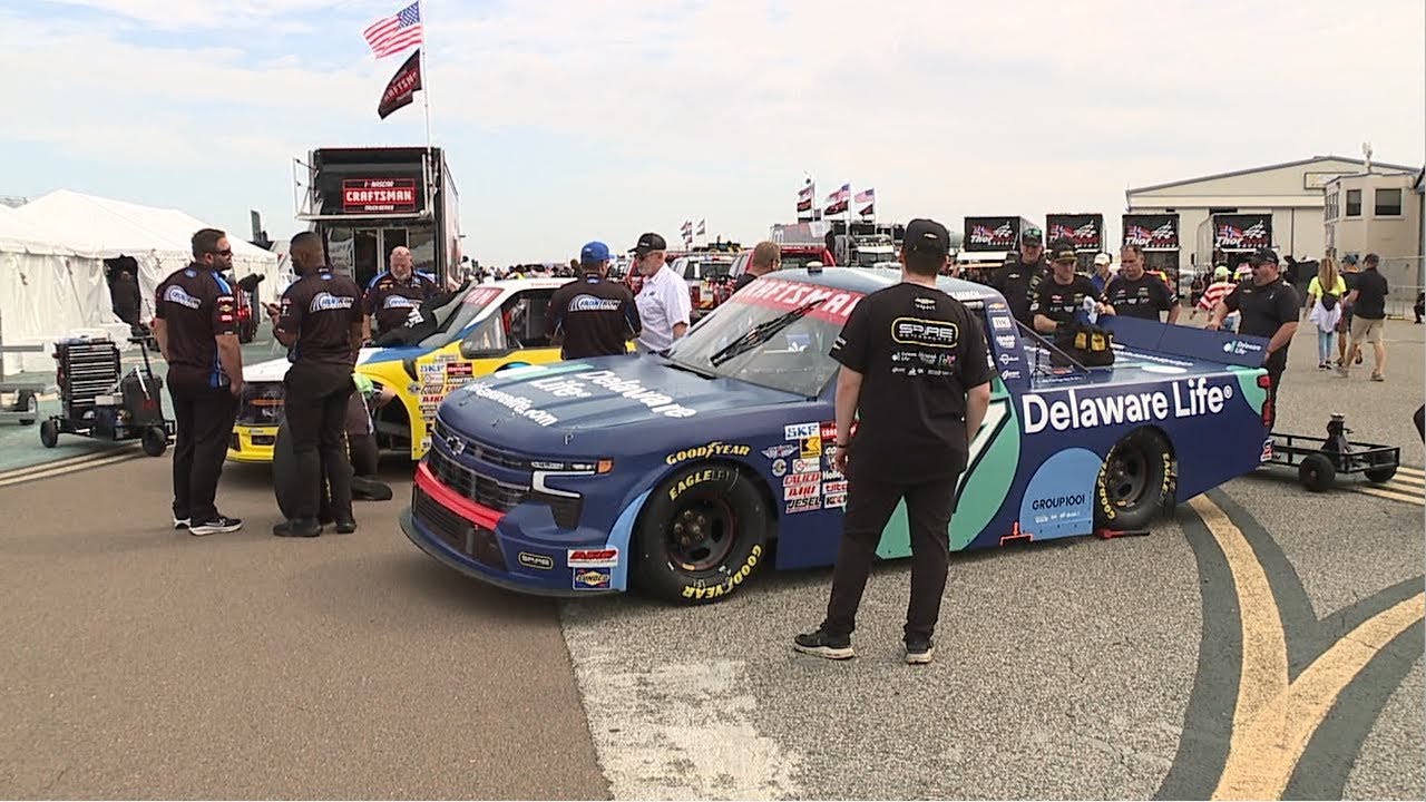 NASCAR Trucks Boost St. Petersburg Grand Prix Crowd 🚗