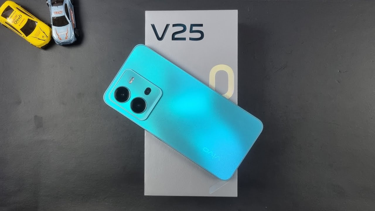Vivo V25 5G Unboxing & Hands-On: Design & Features 📱