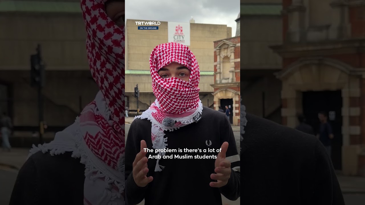 Pro-Palestine Students Interrupt Lecture by Ex-Israeli Soldier at UK University ✊