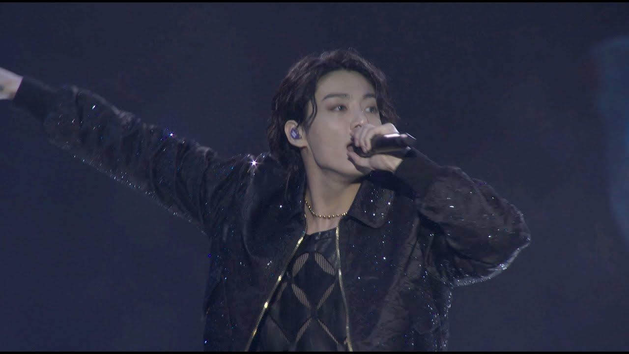 Jung Kook Performs 'Dreamers' at FIFA World Cup Qatar 2022 Opening Ceremony ⚽