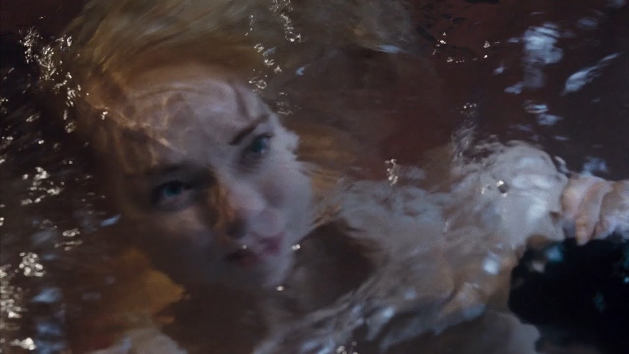 Watch Exciting Underwater Action in Film Stars Underwater 02 🎬