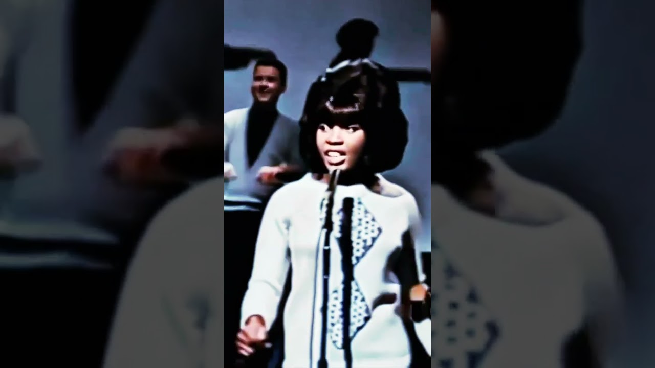 Little Eva's 'The Loco-Motion' (4K Remastered) – A 1960s Classic Hit 🎶
