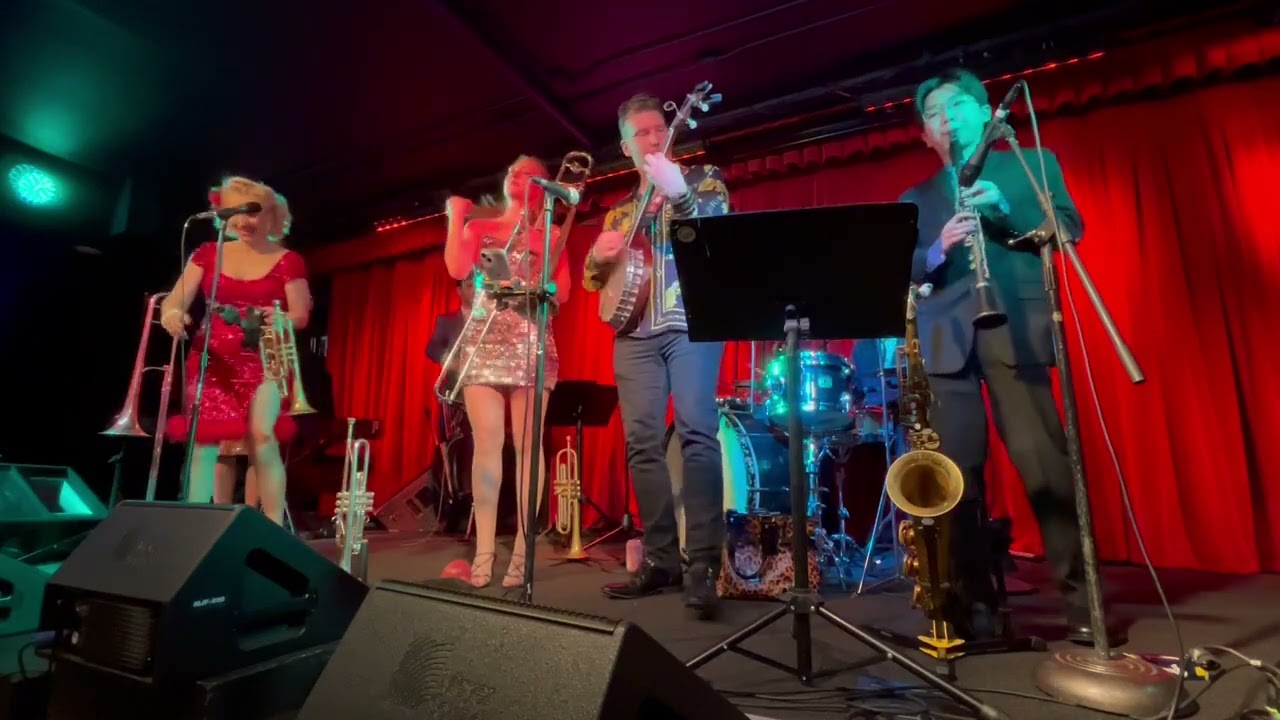 Gunhild Carling Band: Swedish Xmas & Holiday Tunes 🎶