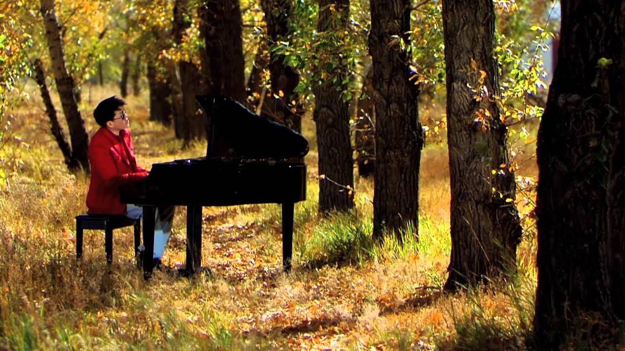 Watch the Official Music Video for Bold's 'Yaj Chi Uurchilvuu' from Bi Chamd Hairtai II 🎶