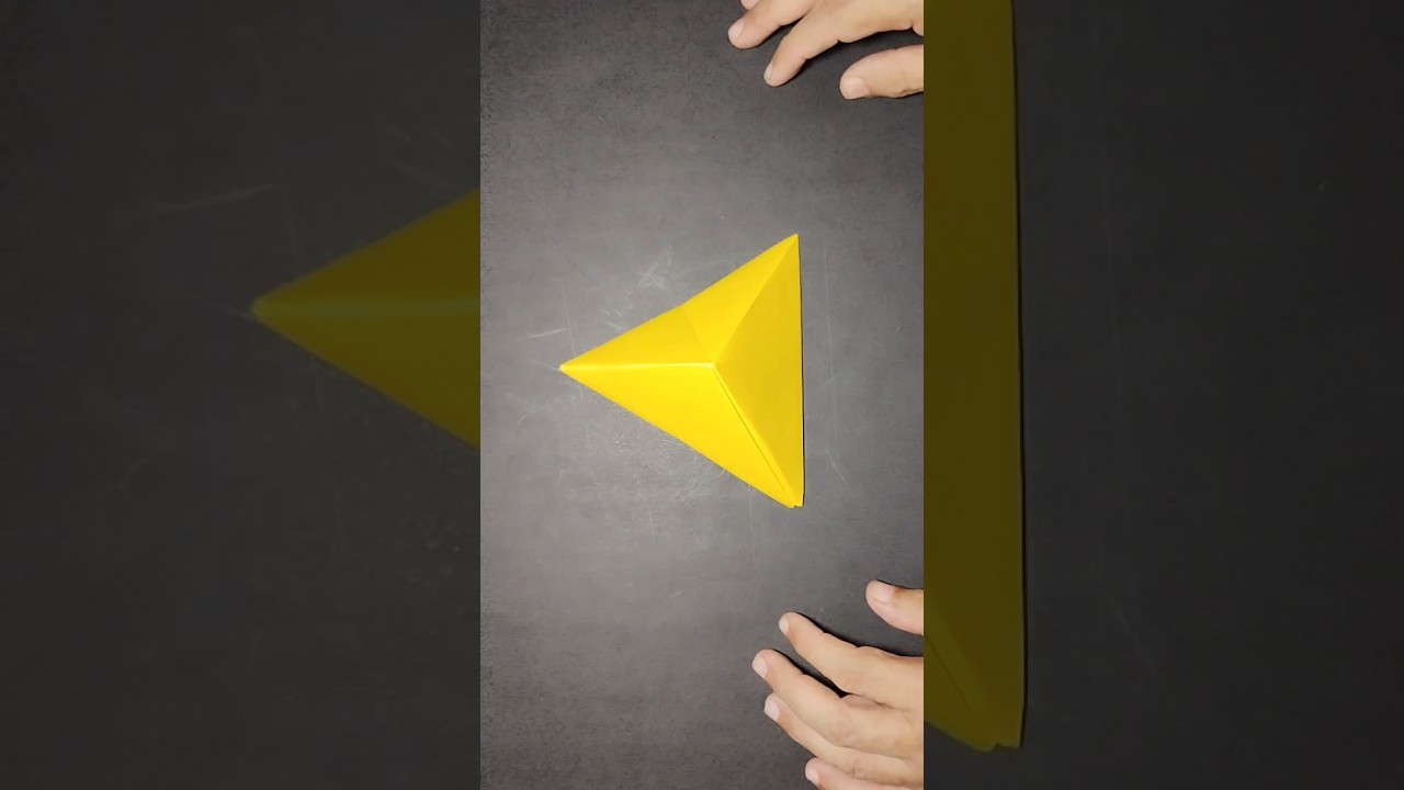 Origami Pirâmide com base triangular - Fácil