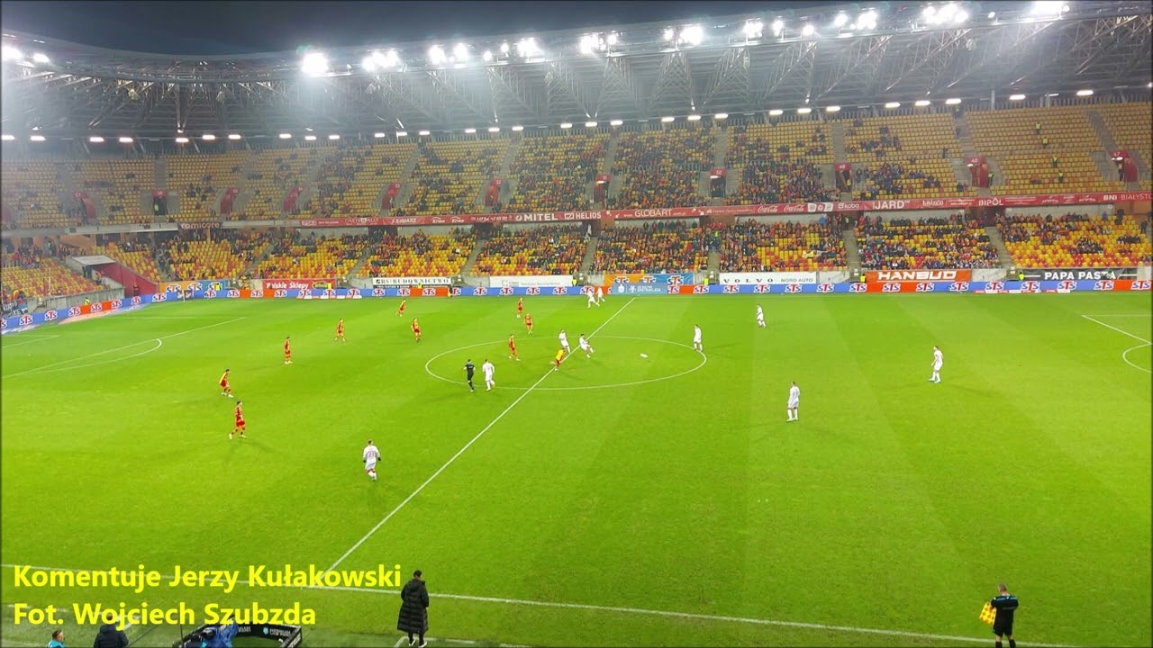 Emocjonujący Mecz Jagiellonia Białystok vs Raków Częstochowa 1:2 – Skrót i Podsumowanie ⚽