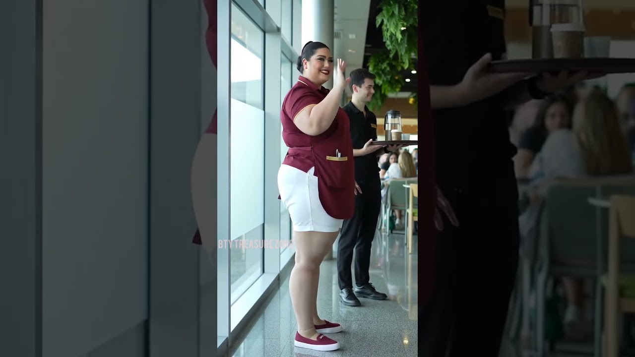 Incredible Surprise by Tall Waitress Brightens Café Day ☕️