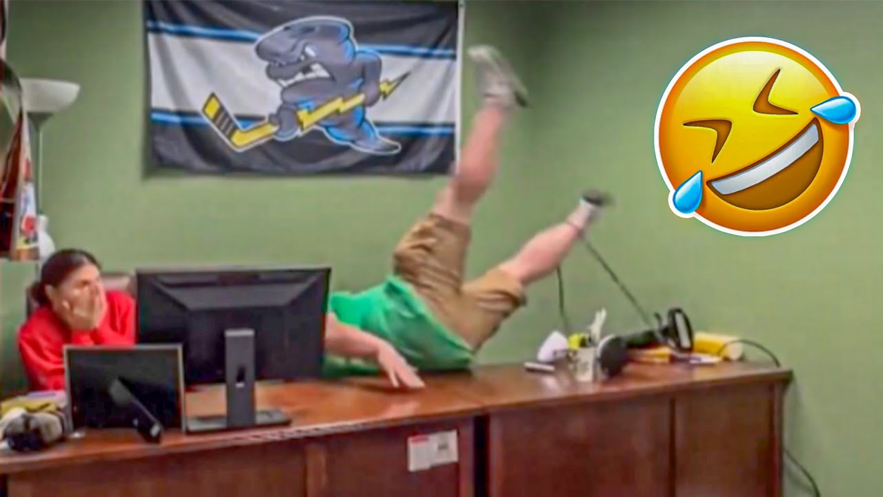 Hilarious Fails of the Week! 😂 Funny Compilation by FailArmy (Part 75)