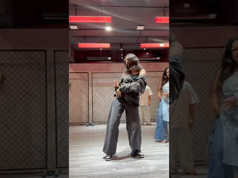 Sahiba dance 🩶 #Sahiba #DanceShorts #DanceCover #YouTubeShorts #Shorts #TrendingShorts #ViralShorts