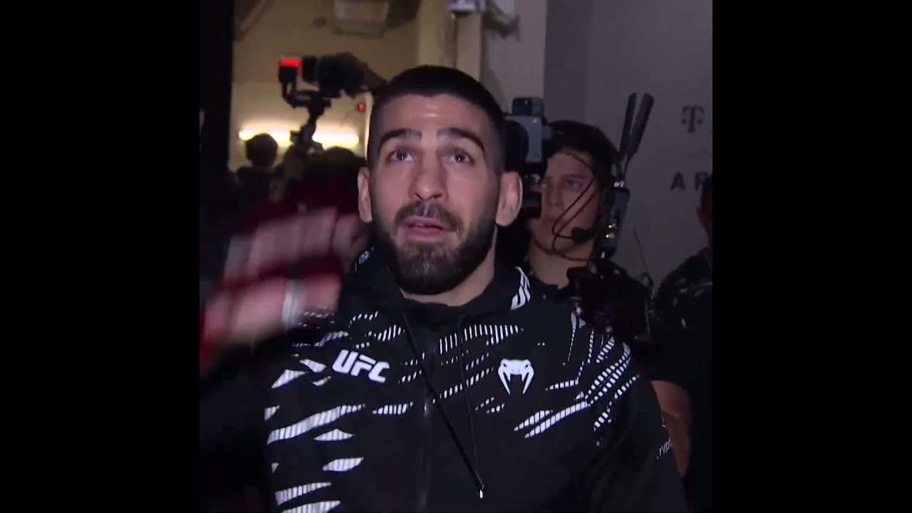 Ilia Topuria's FULL WALKOUT 🚨 #ufc317