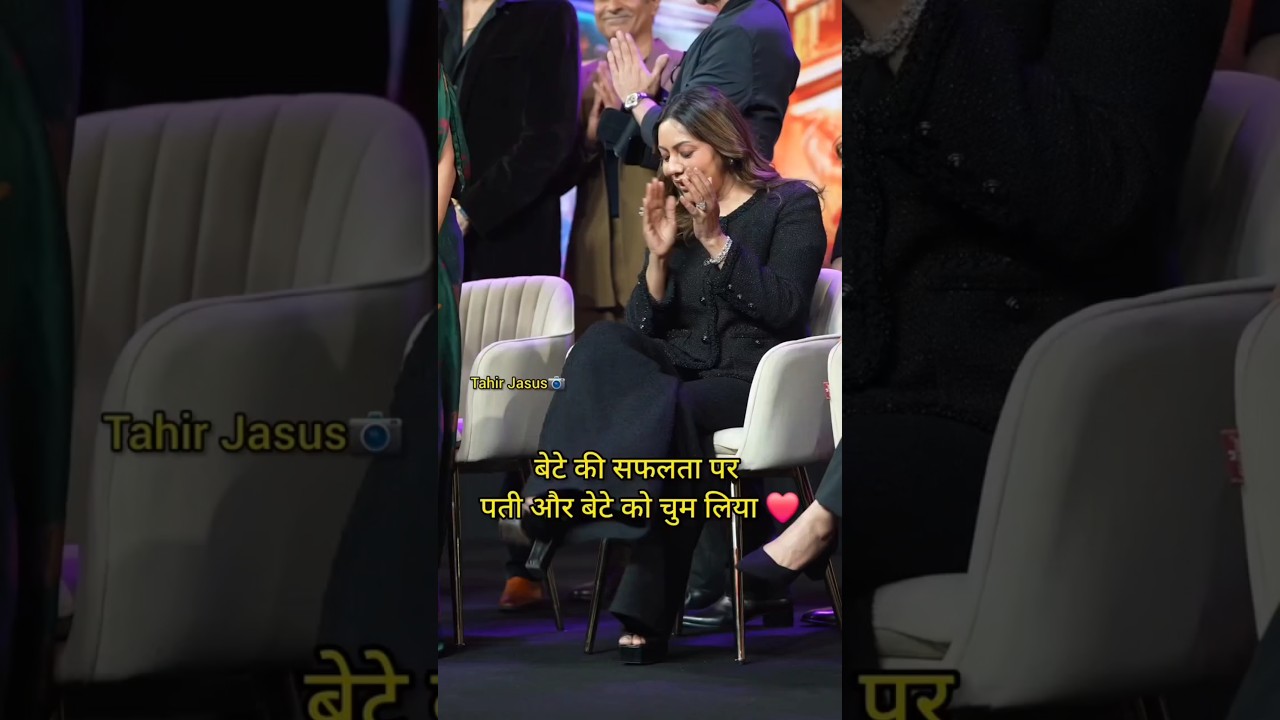 Shah Rukh Khan, Kajol & Family Spotted Together in a Rare Bollywood Moment ✨