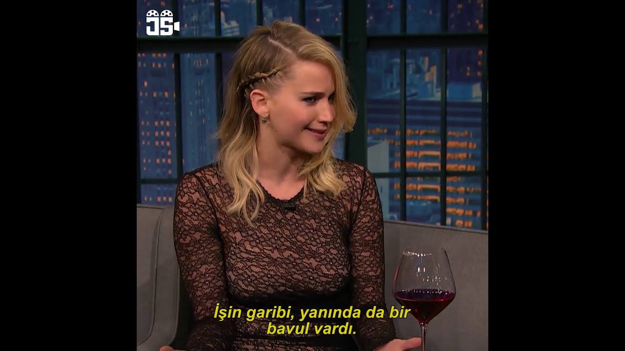 Jennifer Lawrence ile Barda Unutulmaz Anlar 🎬