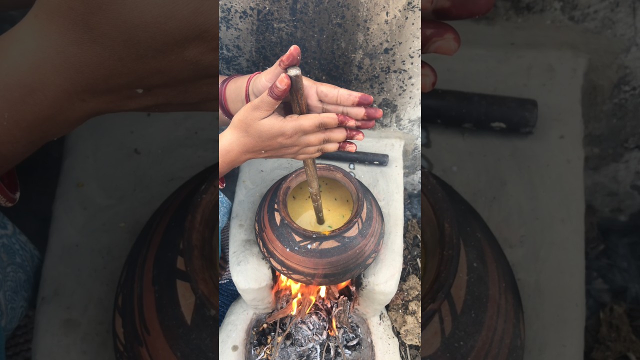 देसी गाँव की पारंपरिक कड़ी 😍 | ग्रामीण जीवन का स्वादिष्ट नाश्ता