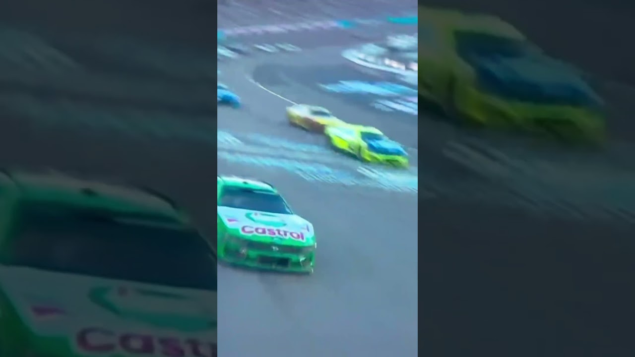 Kyle Larson Secures 2025 NASCAR Championship in Dramatic Comeback 🏆