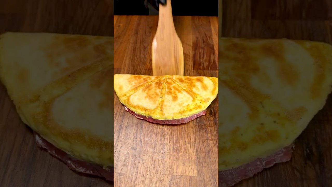 Quick & Cheesy Tortilla Breakfast 🥪