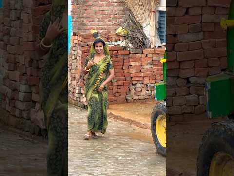 दिल को छू जाने वाला प्यार का गाना ❤️ | Trending Bollywood Shorts