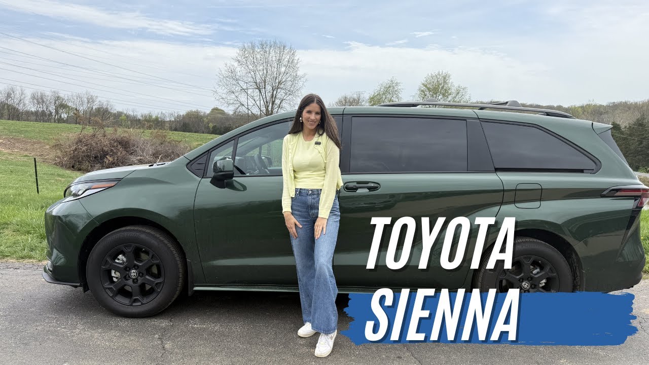 2025 Toyota Sienna | CAR MOM REVIEW