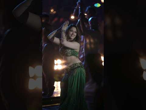 Tamannaah's sizzling moves are setting the stage on fire! 🔥 #AajKiRaat #bts #stree2