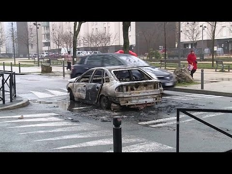 باريس وضواحيها عن أعمال الشغب وتداعياتها