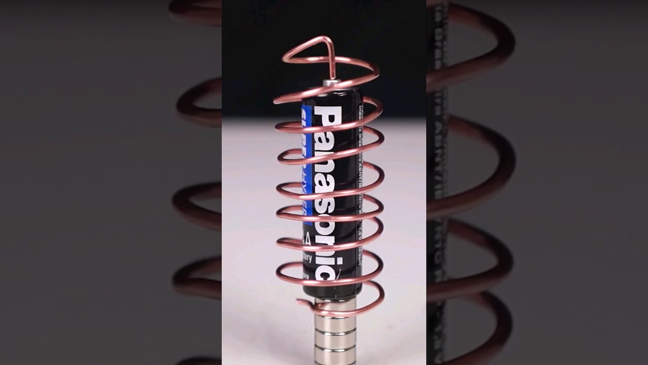 Build the World's Simplest DIY Mini Electric Motor 🔋