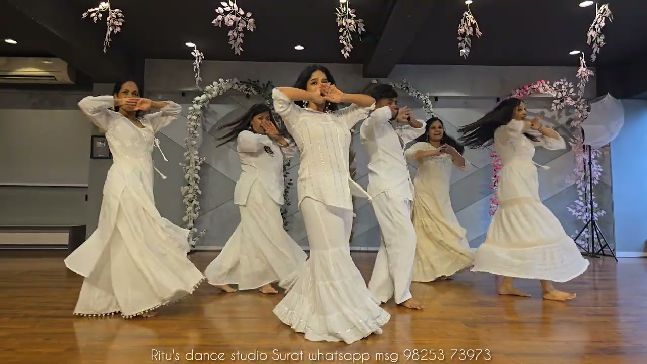 AAO NA - Contemporary Indian Fusion Dance