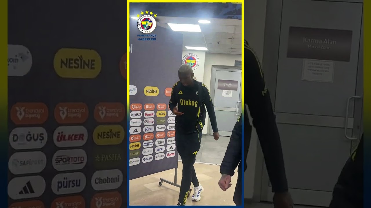 Talisca Can't Put Down Phone Again 😅 | Fenerbahçe 2-1 Fatih Karagümrük