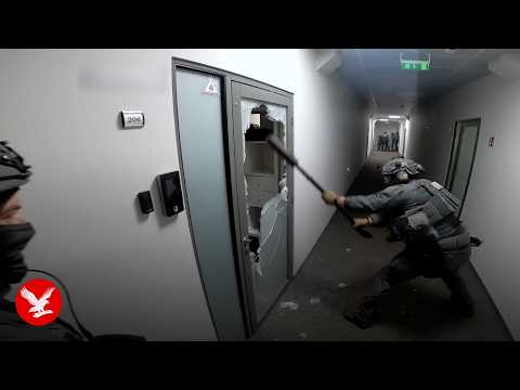 Police storm cyber fraud farm and uncover 40,000 SIM cards