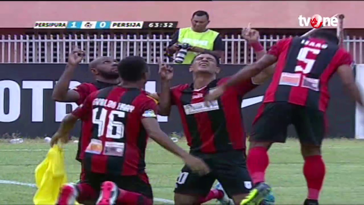 Persipura Jayapura Dominates Persija Jakarta with 3-0 Victory! ⚽️ Highlights & Goals