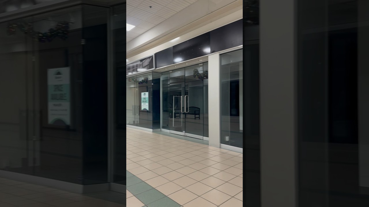 Abandoned Quincy Mall in Illinois 🏚️