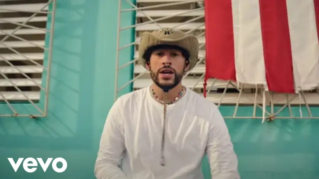 Bad Bunny - VOY A LLEVARTE PA PR (Official Video)