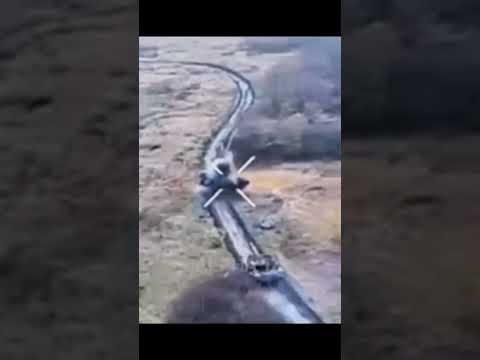 Бронетанковая колонна попала в засаду #Shorts