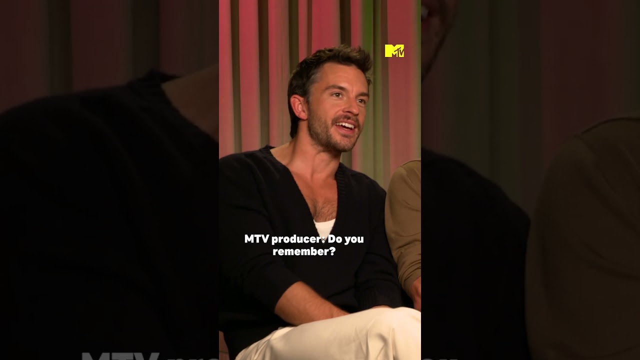 Jonathan Bailey Reacts to Cardi B Recognition π