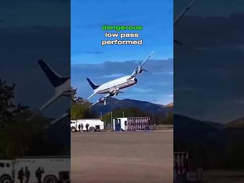 Very dangerous low pass of a McDonnell Douglas DC-6 #aviationdaily #automobile #aviation #airplane